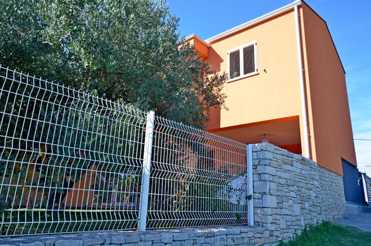 Apartments Petra Near Beach Veruda Exterior foto